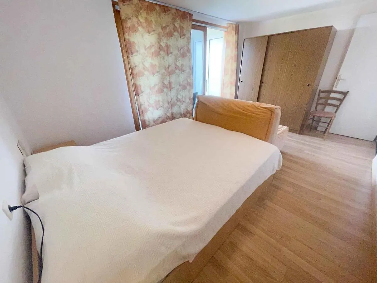 Apartments In Jadranovo 42066
