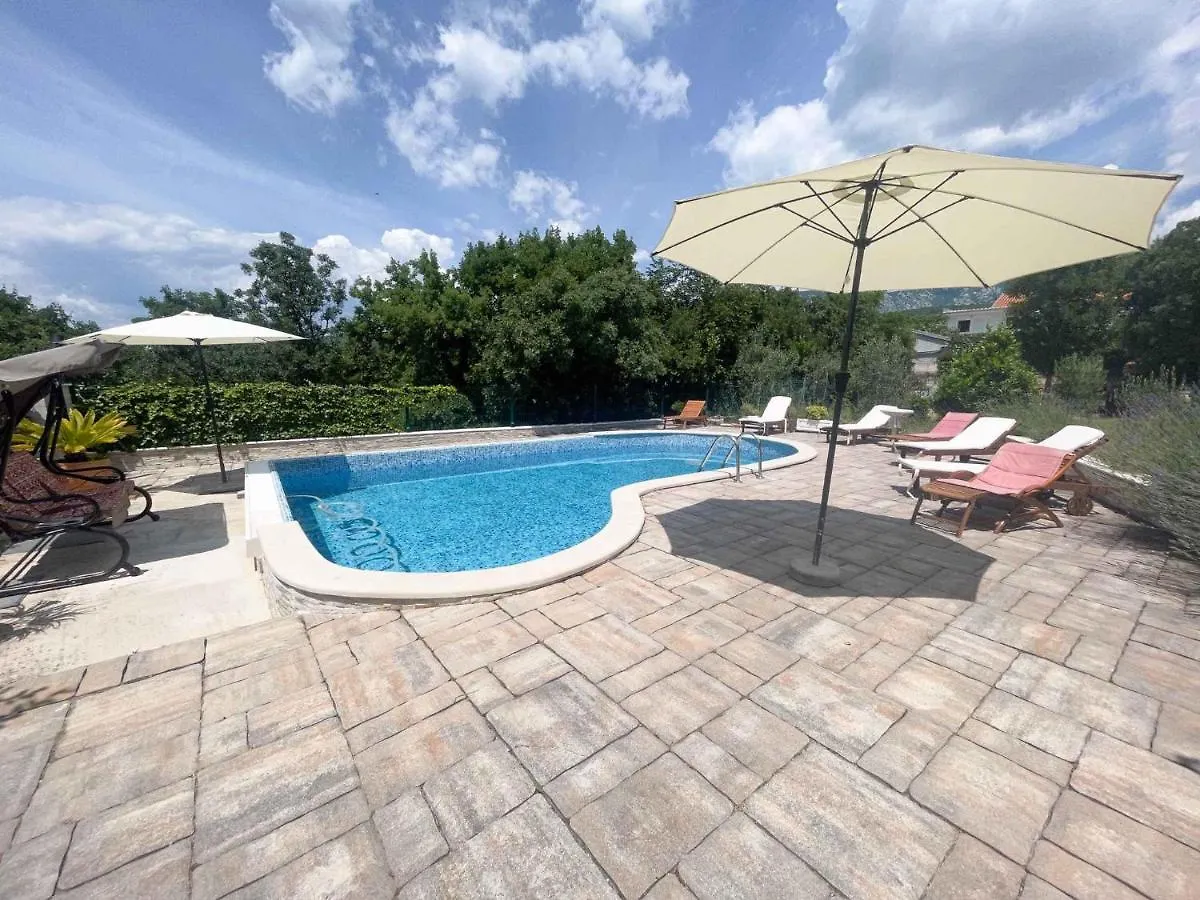 Apartments In Jadranovo 42066 Croatia