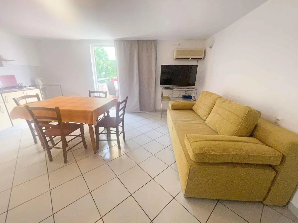 Apartments In Jadranovo 42066