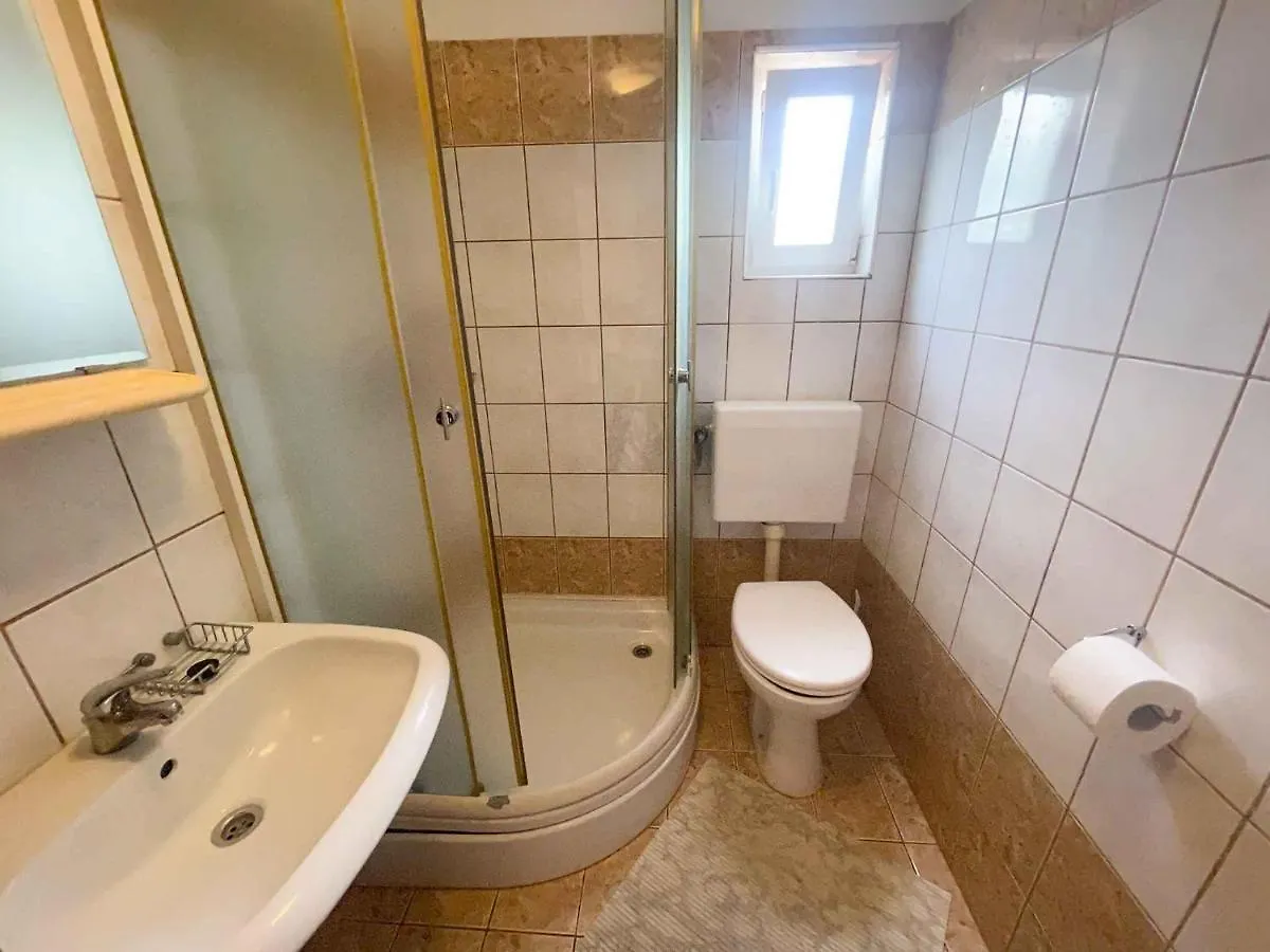 Apartments In Jadranovo 42066 Croatia