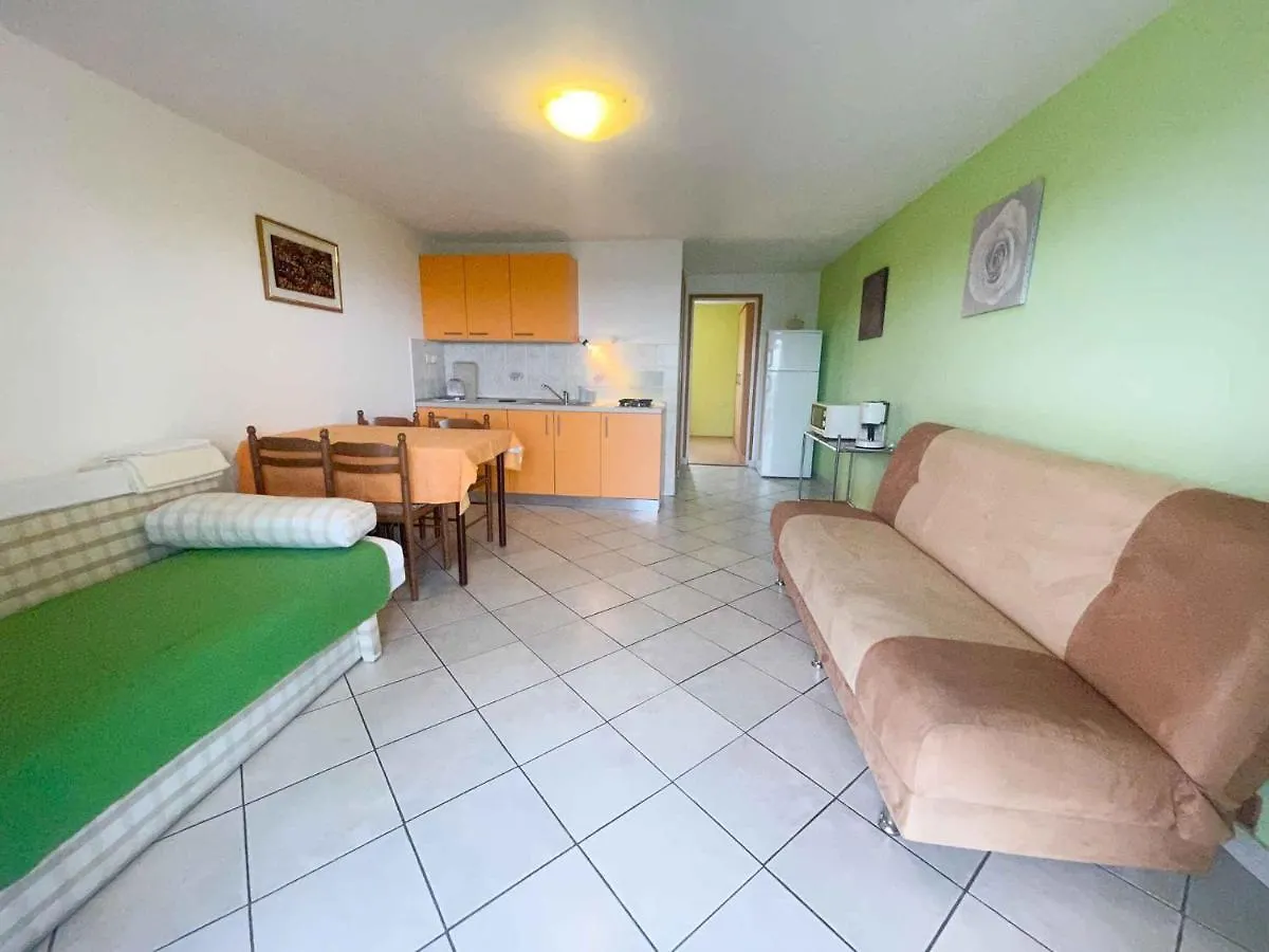 Apartments In Jadranovo 42066