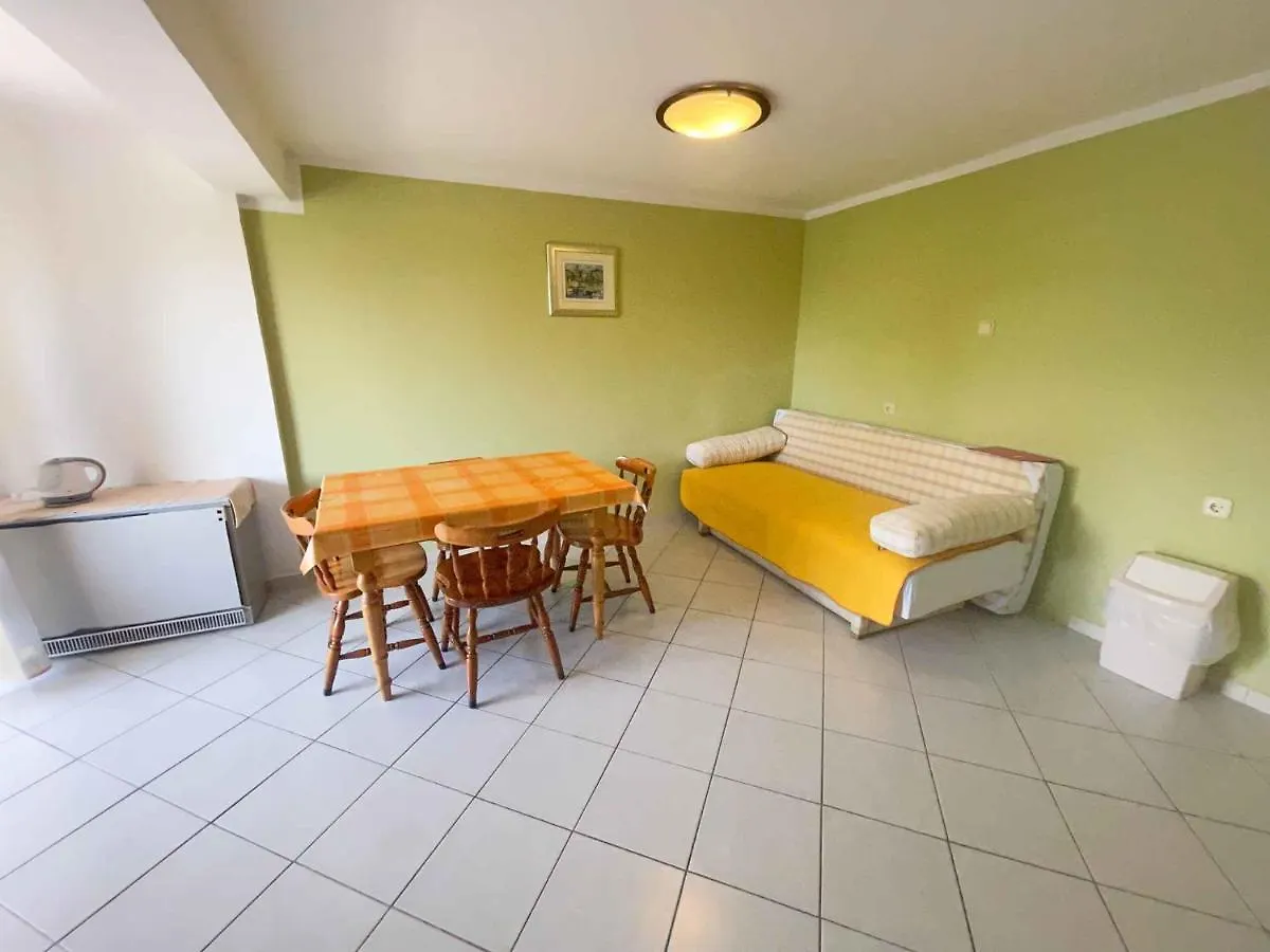 Apartments In Jadranovo 42066